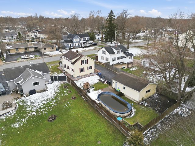 512 W South Street, Crown Point, IN 46307