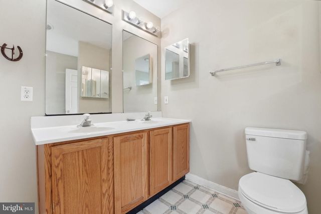 1901 MISTY MEADOWS LN, Markham, VA 22643