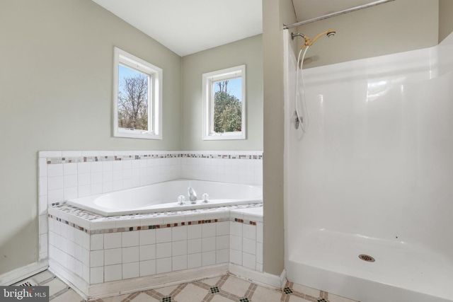 1901 MISTY MEADOWS LN, Markham, VA 22643