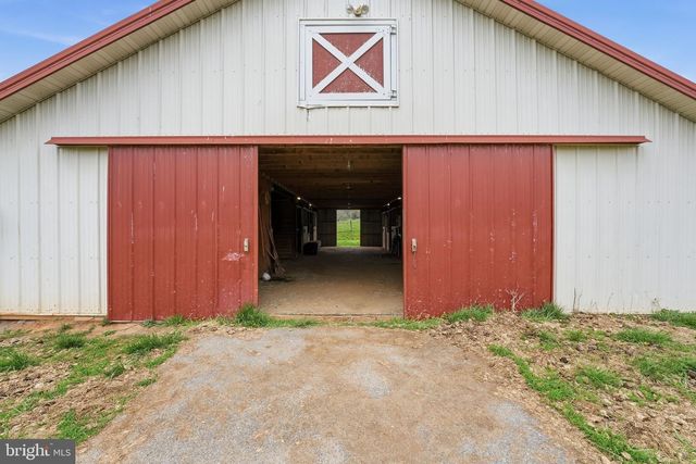 1901 MISTY MEADOWS LN, Markham, VA 22643