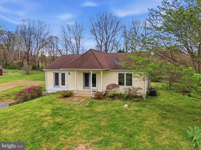 1901 MISTY MEADOWS LN, Markham, VA 22643