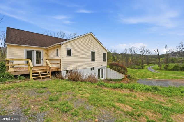 1901 MISTY MEADOWS LN, Markham, VA 22643
