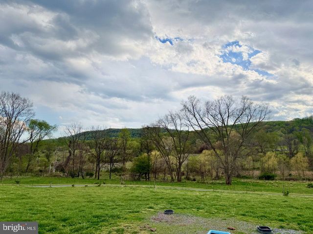 1901 MISTY MEADOWS LN, Markham, VA 22643