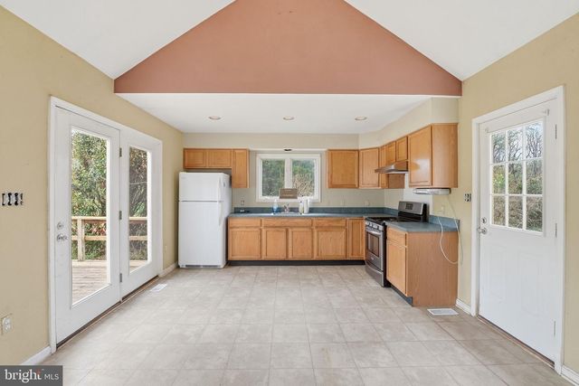 1901 MISTY MEADOWS LN, Markham, VA 22643