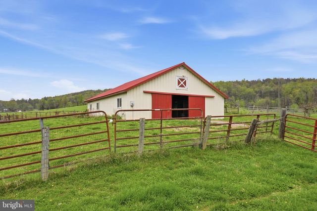 1901 MISTY MEADOWS LN, Markham, VA 22643