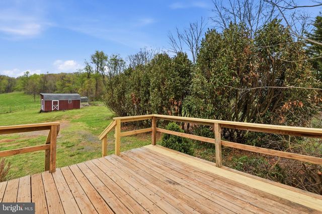 1901 MISTY MEADOWS LN, Markham, VA 22643