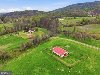 1901 MISTY MEADOWS LN, Markham, VA 22643