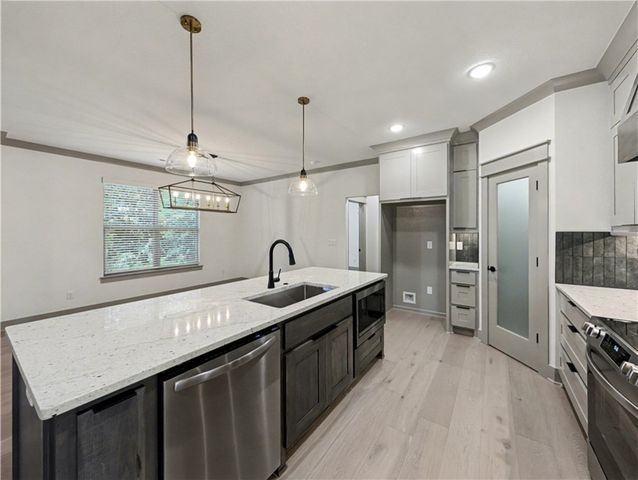 11 Latshaw Drive, Bella Vista, AR 72714