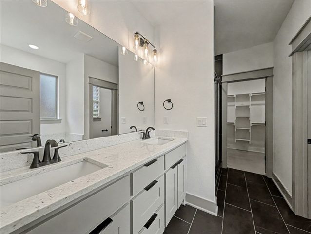 11 Latshaw Drive, Bella Vista, AR 72714