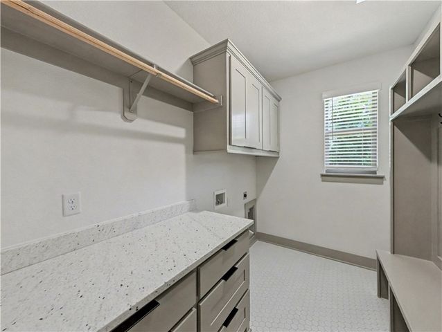 11 Latshaw Drive, Bella Vista, AR 72714