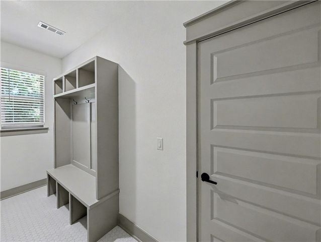 11 Latshaw Drive, Bella Vista, AR 72714