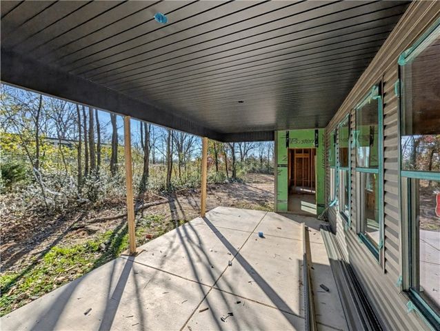 11 Latshaw Drive, Bella Vista, AR 72714