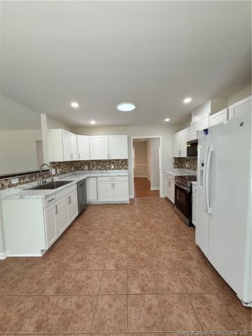 146 Woodshire Drive, Lillington, NC 27546