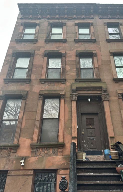 76 Macon Street, Brooklyn, NY 11216