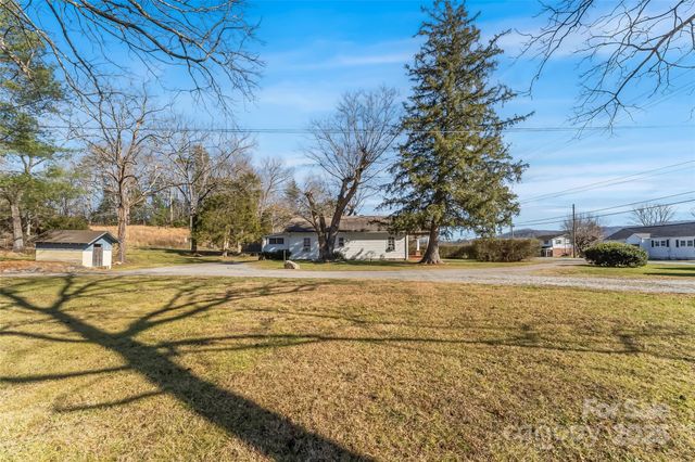 503 Old Hendersonville Highway, Brevard, NC 28712