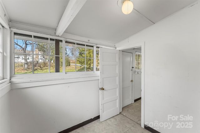 503 Old Hendersonville Highway, Brevard, NC 28712