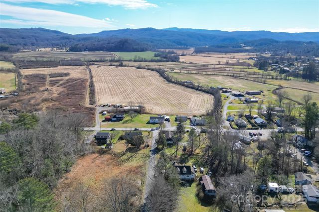 503 Old Hendersonville Highway, Brevard, NC 28712