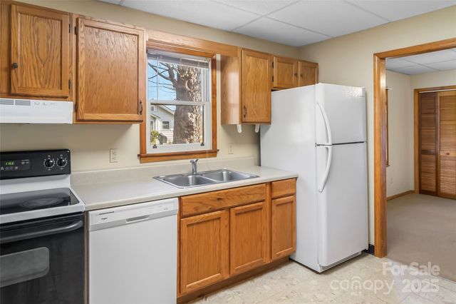 503 Old Hendersonville Highway, Brevard, NC 28712