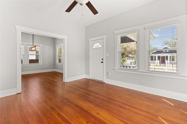 707 Tabor Street, Houston, TX 77009