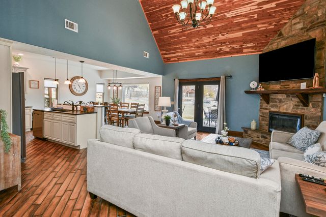 1318 Stormy Point Road 11b, Branson, MO 65616