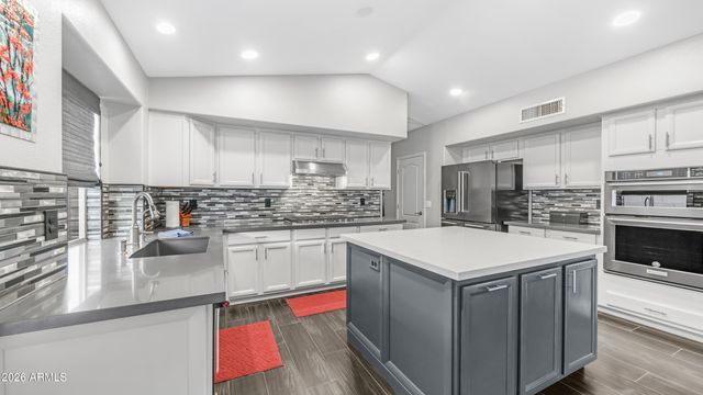 2460 E ELGIN Street, Chandler, AZ 85225