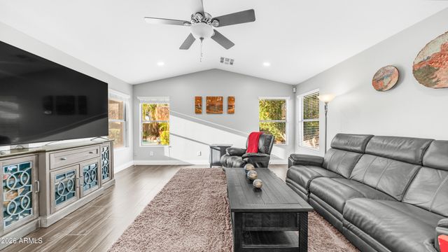 2460 E ELGIN Street, Chandler, AZ 85225