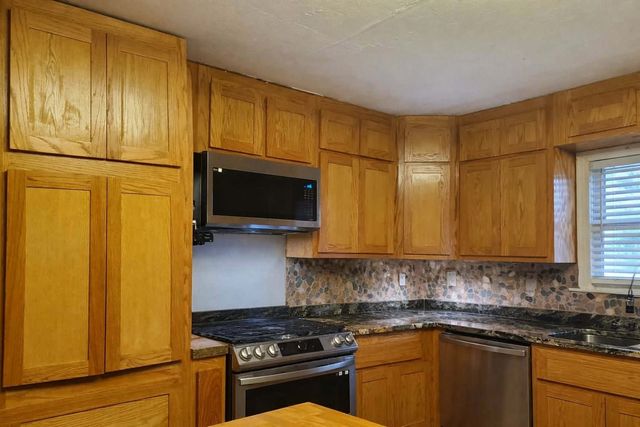 1501 W 3rd Street, Clifton, TX 76634