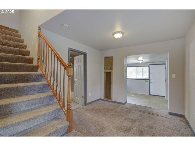 636 2ND St, Woodland, WA 98674