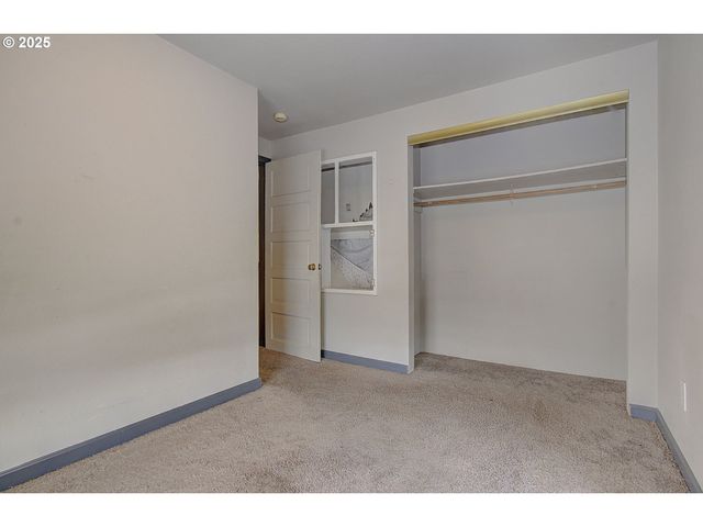 636 2ND St, Woodland, WA 98674