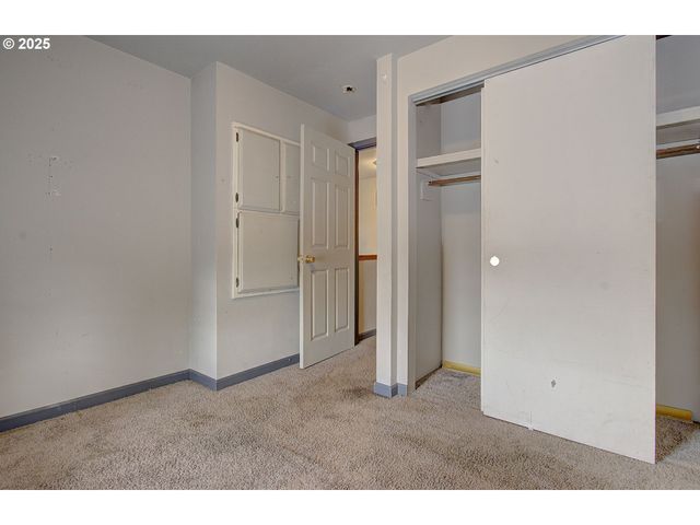 636 2ND St, Woodland, WA 98674