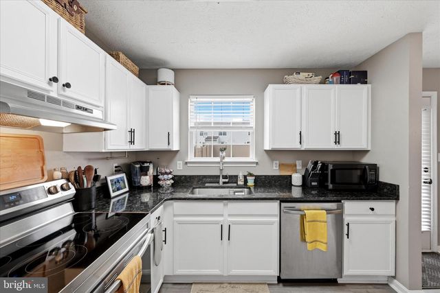 336 SURREY CLUB LANE, Stephens City, VA 22655