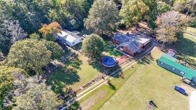 2945 Old Railroad Rd., Conway, SC 29527