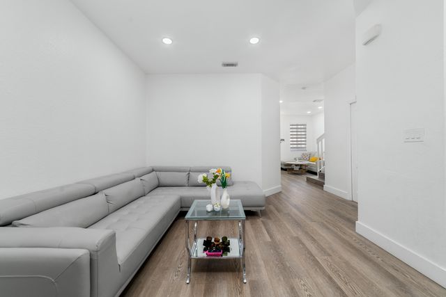 21105 NW 14th Place 4, Miami Gardens, FL 33169