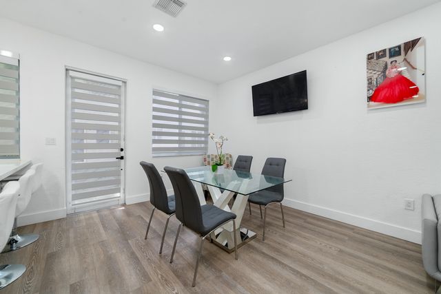 21105 NW 14th Place 4, Miami Gardens, FL 33169