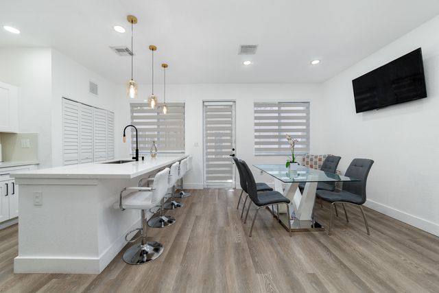 21105 NW 14th Place 4, Miami Gardens, FL 33169