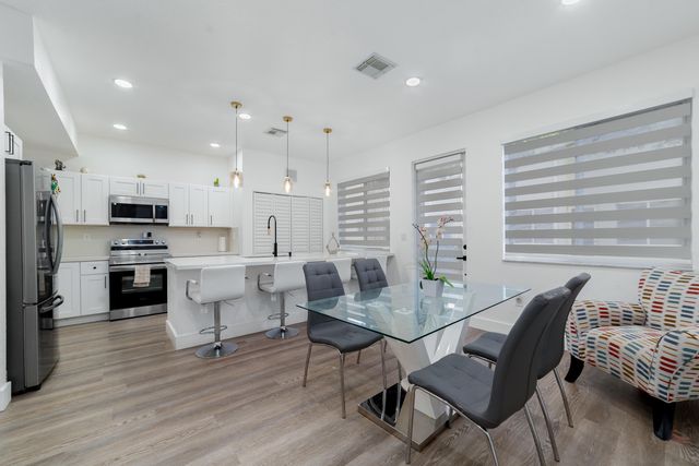 21105 NW 14th Place 4, Miami Gardens, FL 33169