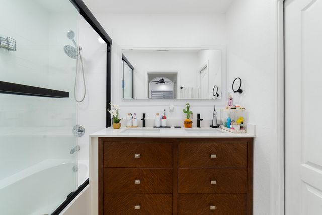 21105 NW 14th Place 4, Miami Gardens, FL 33169