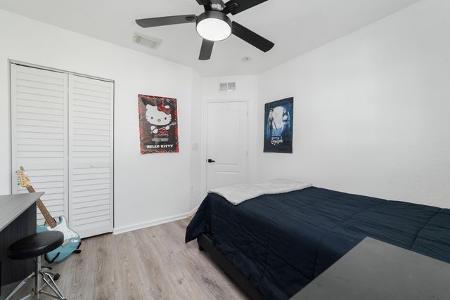 21105 NW 14th Place 4, Miami Gardens, FL 33169