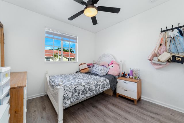 21105 NW 14th Place 4, Miami Gardens, FL 33169