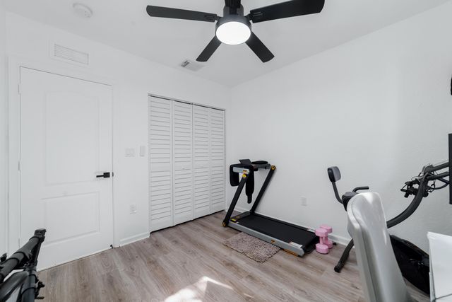 21105 NW 14th Place 4, Miami Gardens, FL 33169