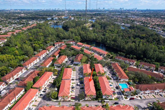 21105 NW 14th Place 4, Miami Gardens, FL 33169
