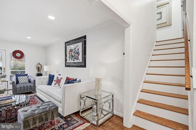 11728 STUART MILL RD, Oakton, VA 22124