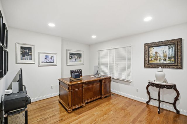 11728 STUART MILL RD, Oakton, VA 22124