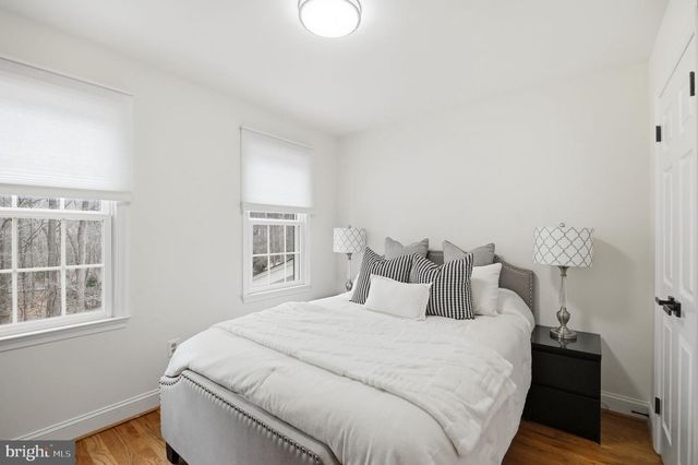 11728 STUART MILL RD, Oakton, VA 22124