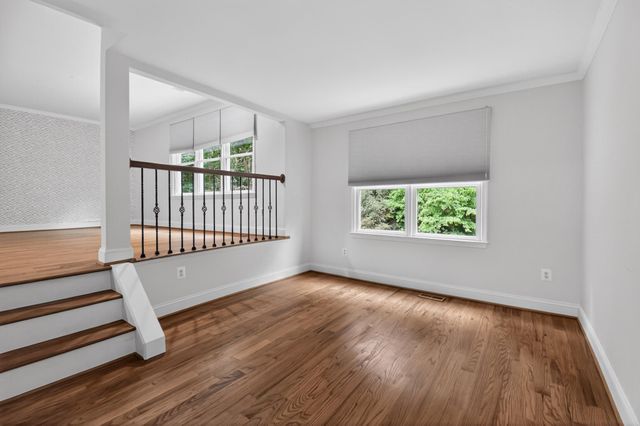 11728 STUART MILL RD, Oakton, VA 22124