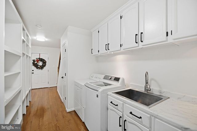 11728 STUART MILL RD, Oakton, VA 22124