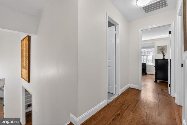 11728 STUART MILL RD, Oakton, VA 22124
