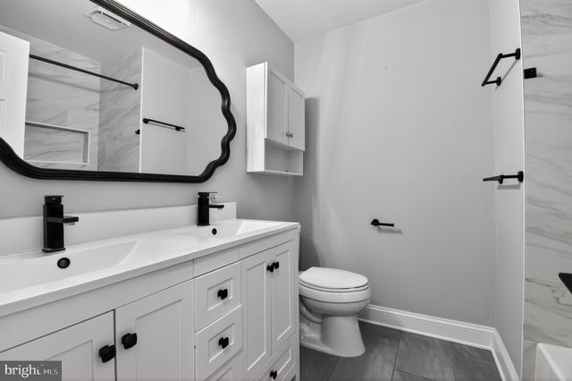 11728 STUART MILL RD, Oakton, VA 22124