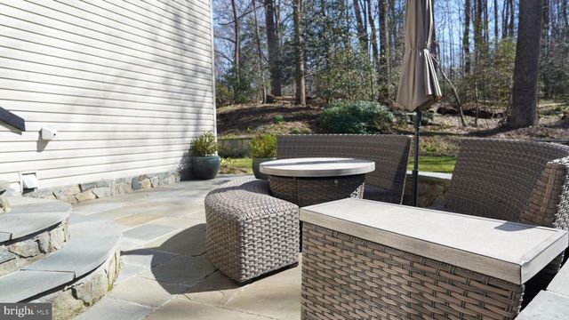 11728 STUART MILL RD, Oakton, VA 22124