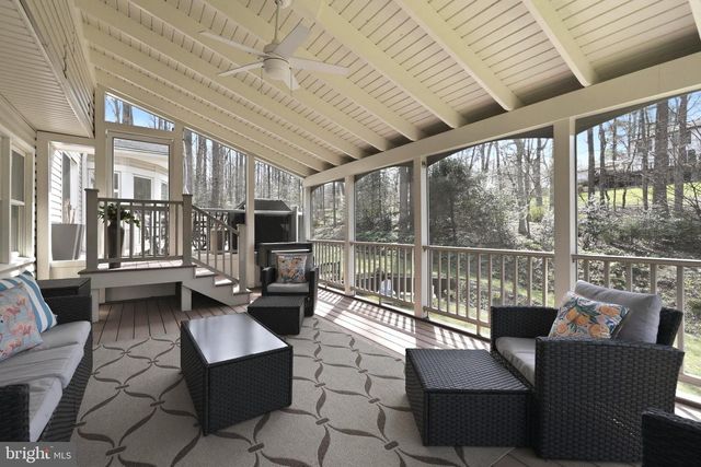 11728 STUART MILL RD, Oakton, VA 22124